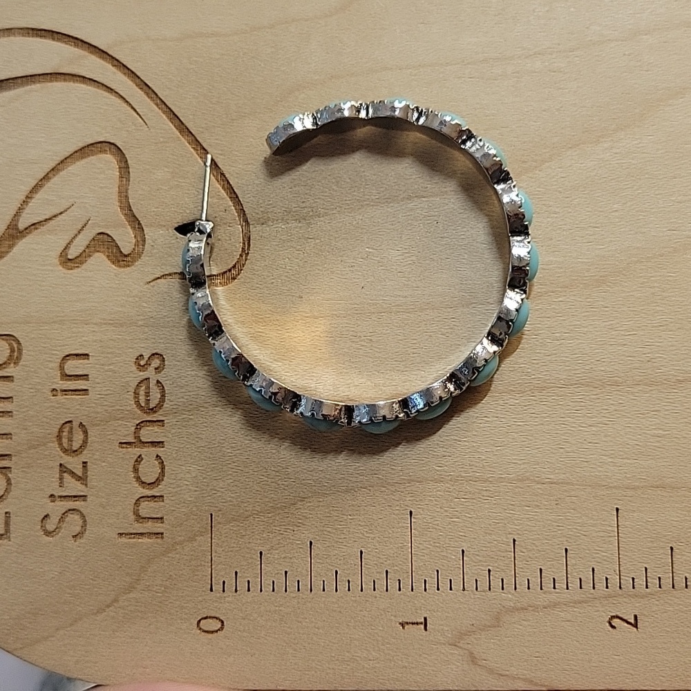π₯LAST PAIRπ₯ TURQUOISE HOWLITE HORSE EYE HOOPS - Picture 7 of 8